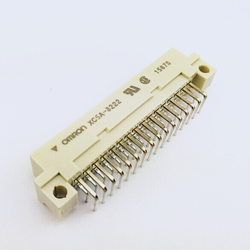 XC5A-3222 2列型插頭DIN板對板連接器
